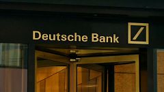 Deutsche Bank pays out billions in bonuses