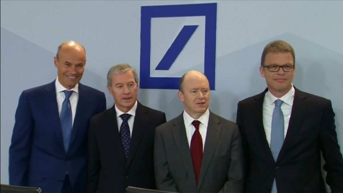Deutsche Bank in crisi ma quadruplica i bonus