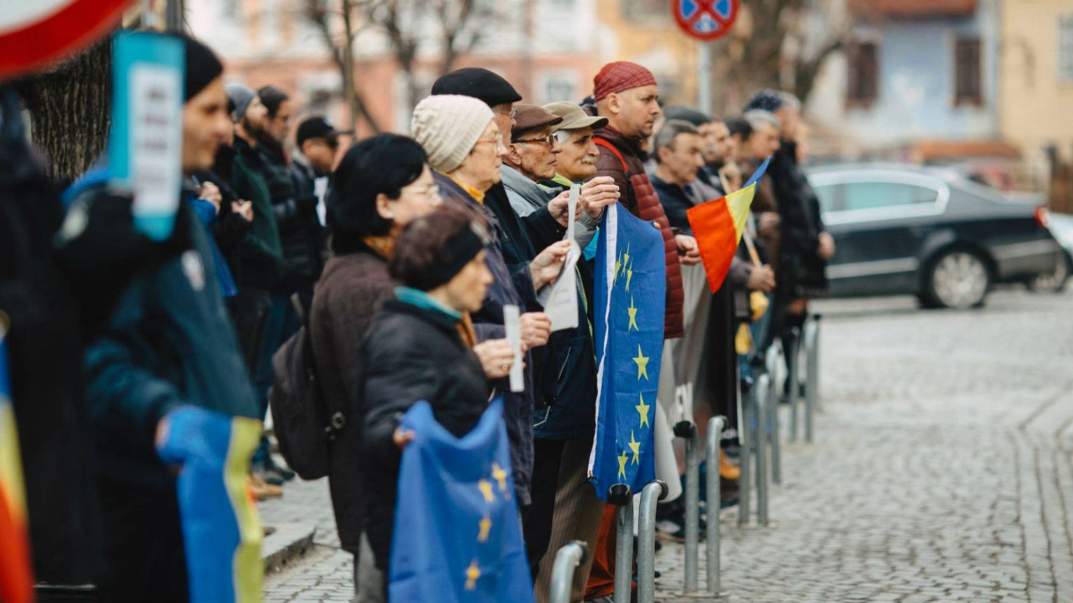 Deafening silence: Romanian protesters keep quiet to make their point