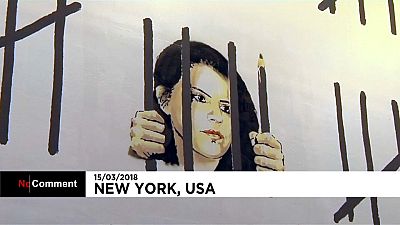  Banksy protestiert gegen Verhaftung einer kurdischen Künstlerin
