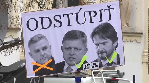 Slovakya'da gazeteci cinayeti sonrası erken seçim sesleri Slovakya'da gazeteci cinayeti sonrası erken seçim sesleri