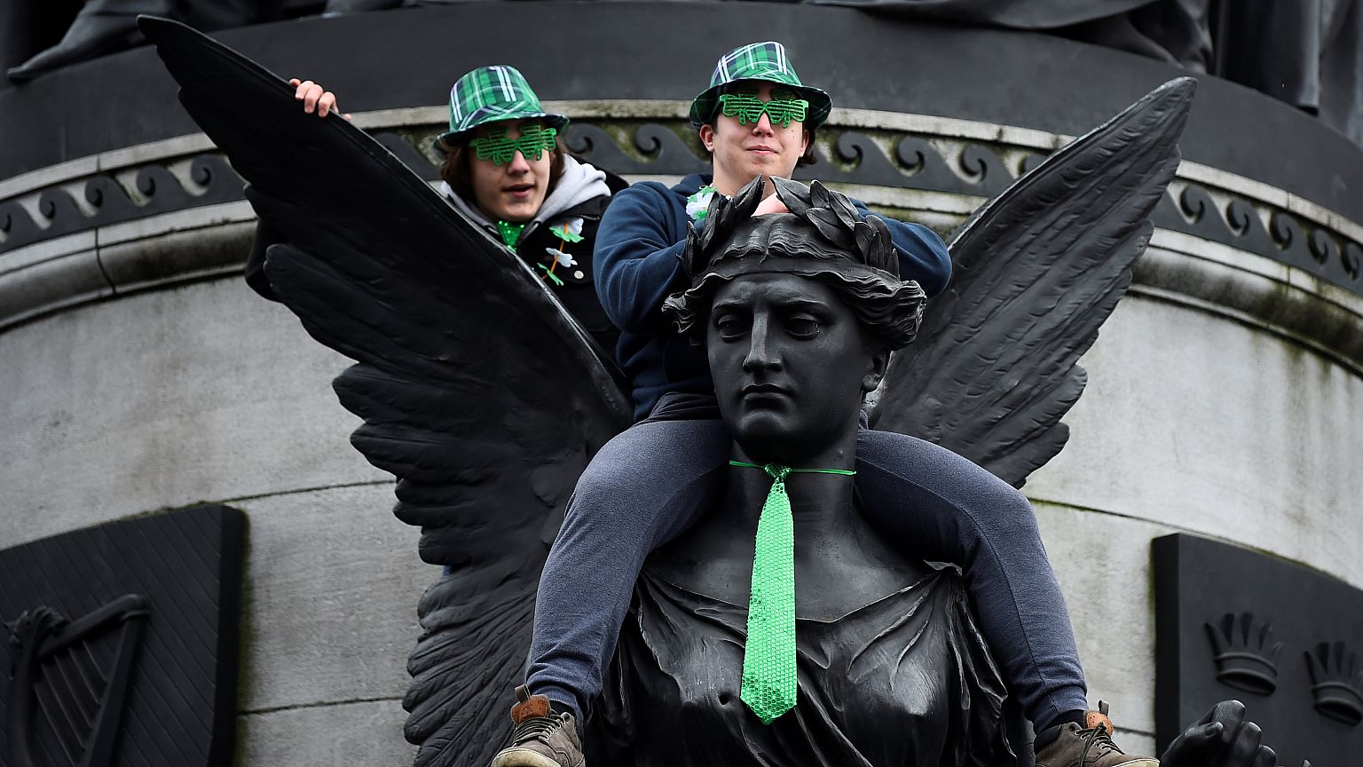 Irish brave chilly temperatures for St Patrick's Day