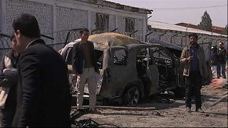 kabul: autobomba uccide 3 persone 