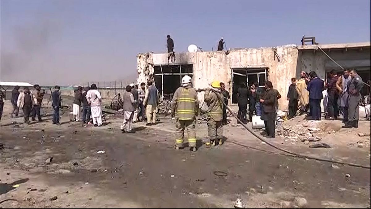 Pelo menos três mortos em atentado suicida no Afeganistão