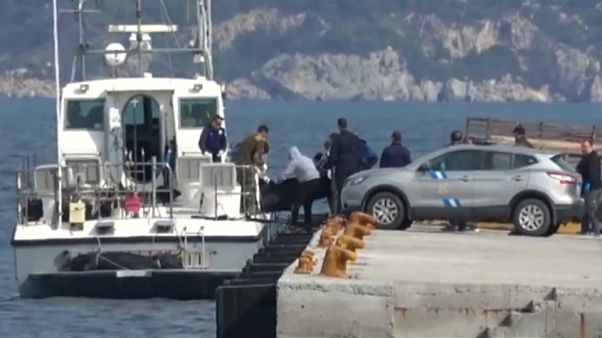 Naufrágio no Mar Egeu provoca a morte de 16 migrantes Naufrágio no Mar Egeu provoca a morte de 16 migrantes