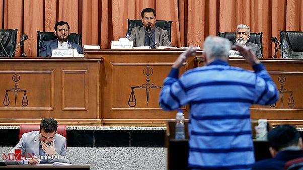 سومین جلسه دادگاه متهم به قتل ماموران نیروی انتظامی ایران سومین جلسه دادگاه متهم به قتل ماموران نیروی انتظامی ایران
