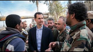 بالفيديو:  الأسد يزور مواقع الجيش في الغوطة ويقول إن قواته تخوض معركة من أجل العالم 