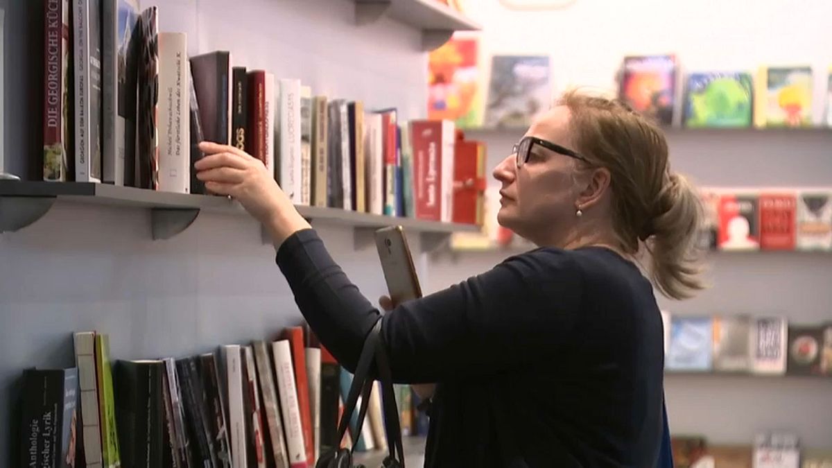 Tumulte und Schneechaos: Leipziger Buchmesse geht zu Ende