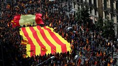 A spanyol egység mellett tüntettek Katalóniában