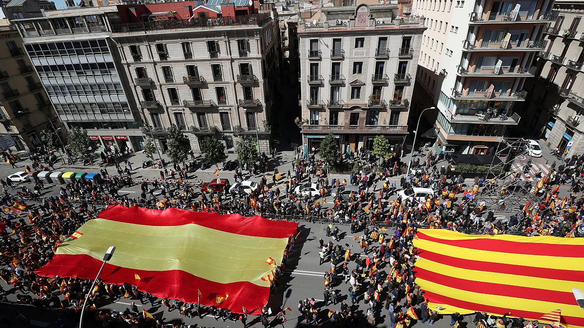 Βαρκελώνη: Διαδήλωση ενάντια στην απόσχιση της Καταλονίας