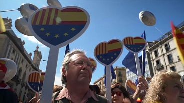 Separatistengegner demonstrieren für Spaniens Einheit