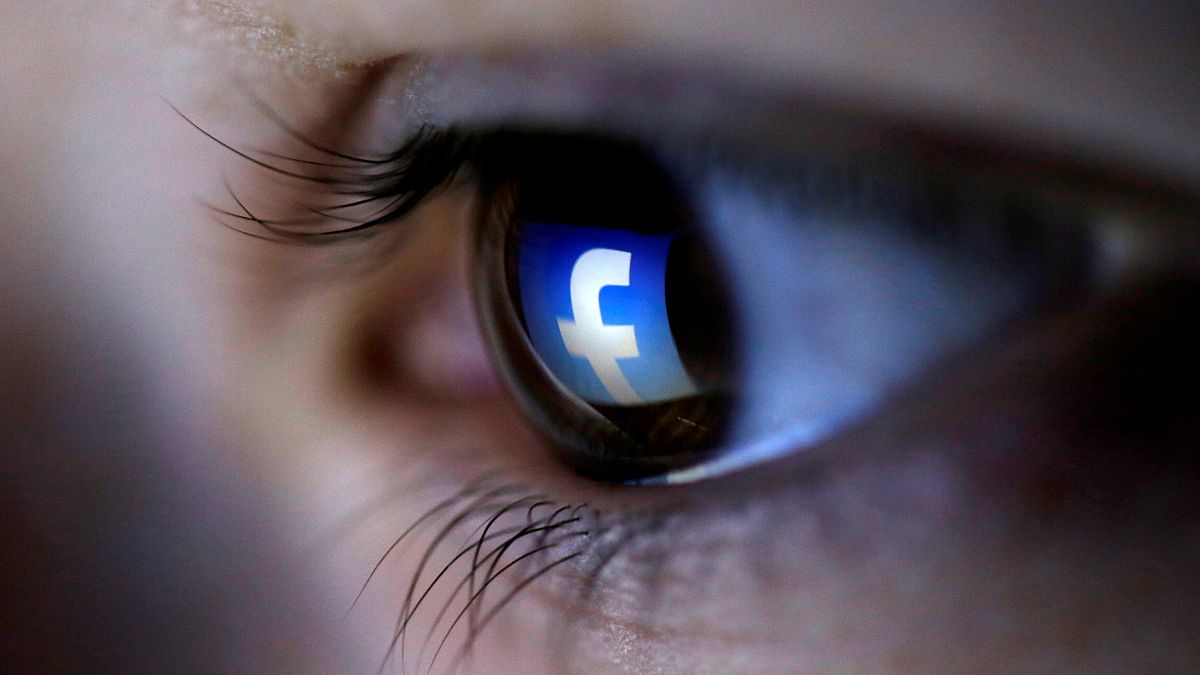 Facebook investiga fuga maciça de dados de utilizadores nos EUA