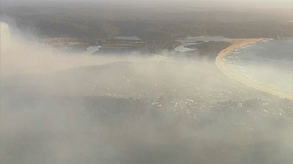 Australian wildfires cause extensive damage Australian wildfires cause extensive damage