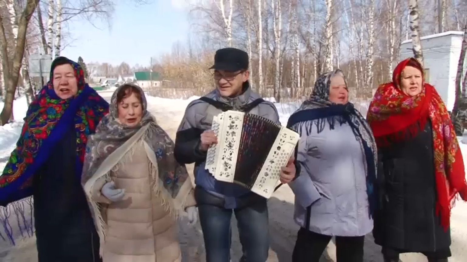 На выборы с песней