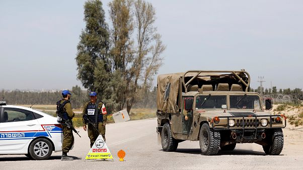 Για λαθρεμπόριο όπλων στη Γάζα κατηγορείται Γάλλος στο προξενείο της χώρας Για λαθρεμπόριο όπλων στη Γάζα κατηγορείται Γάλλος στο προξενείο της χώρας