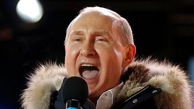 Κυρίαρχος Πούτιν με μεγαλύτερη συμμετοχή