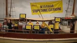 Myanmar liderine Avustralya'da protesto