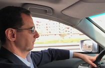 "Assad conduz carro até Ghouta num domingo"