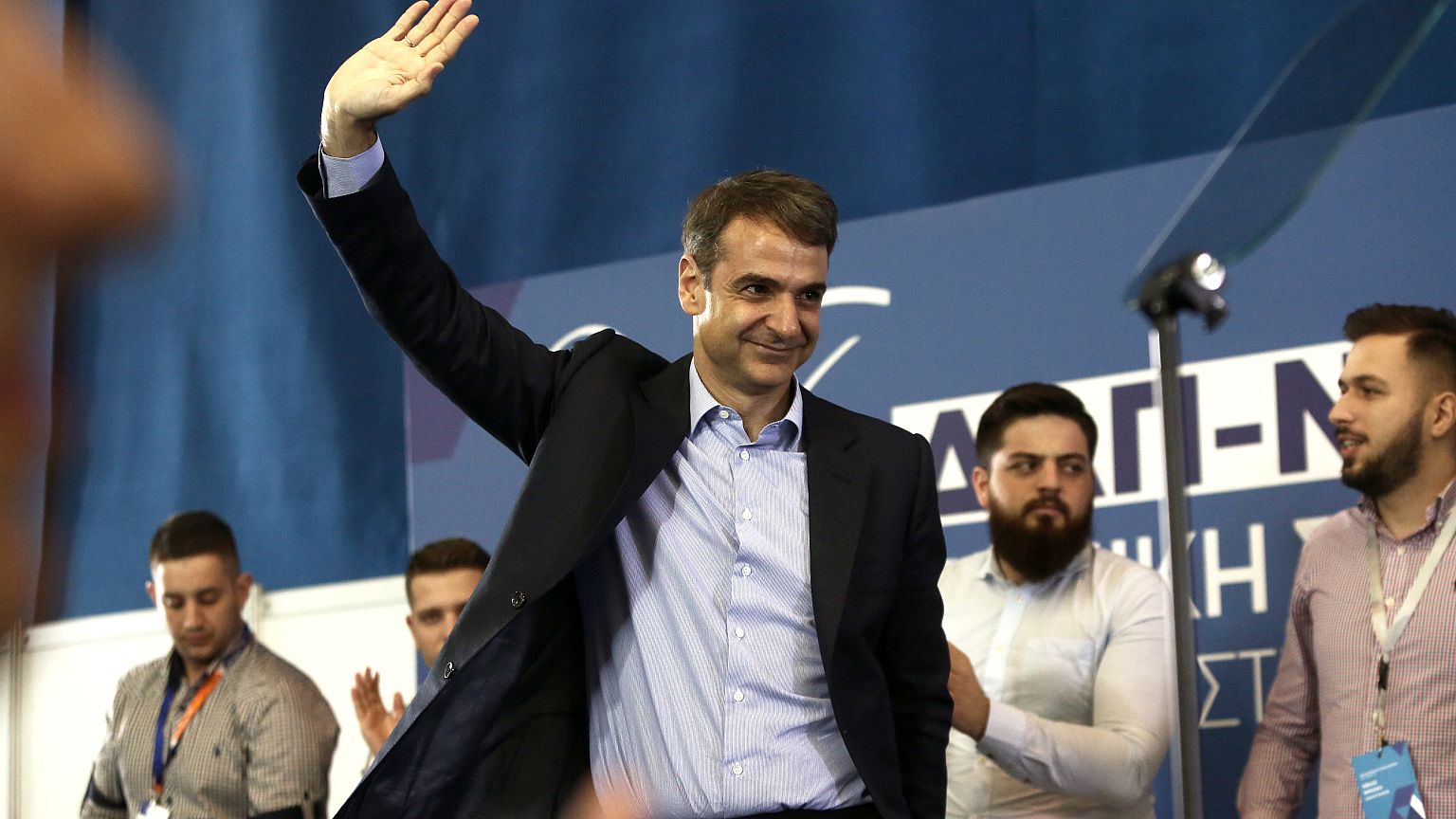 Δεσμεύσεις Μητσοτάκη για μείωση φόρων και νέες θέσεις εργασίας