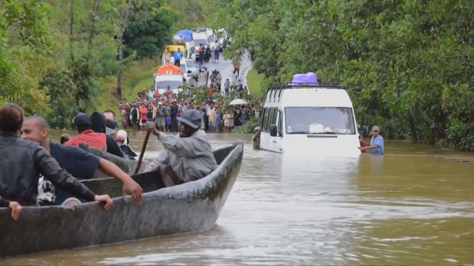 Zyklon wütet auf Madagaskar