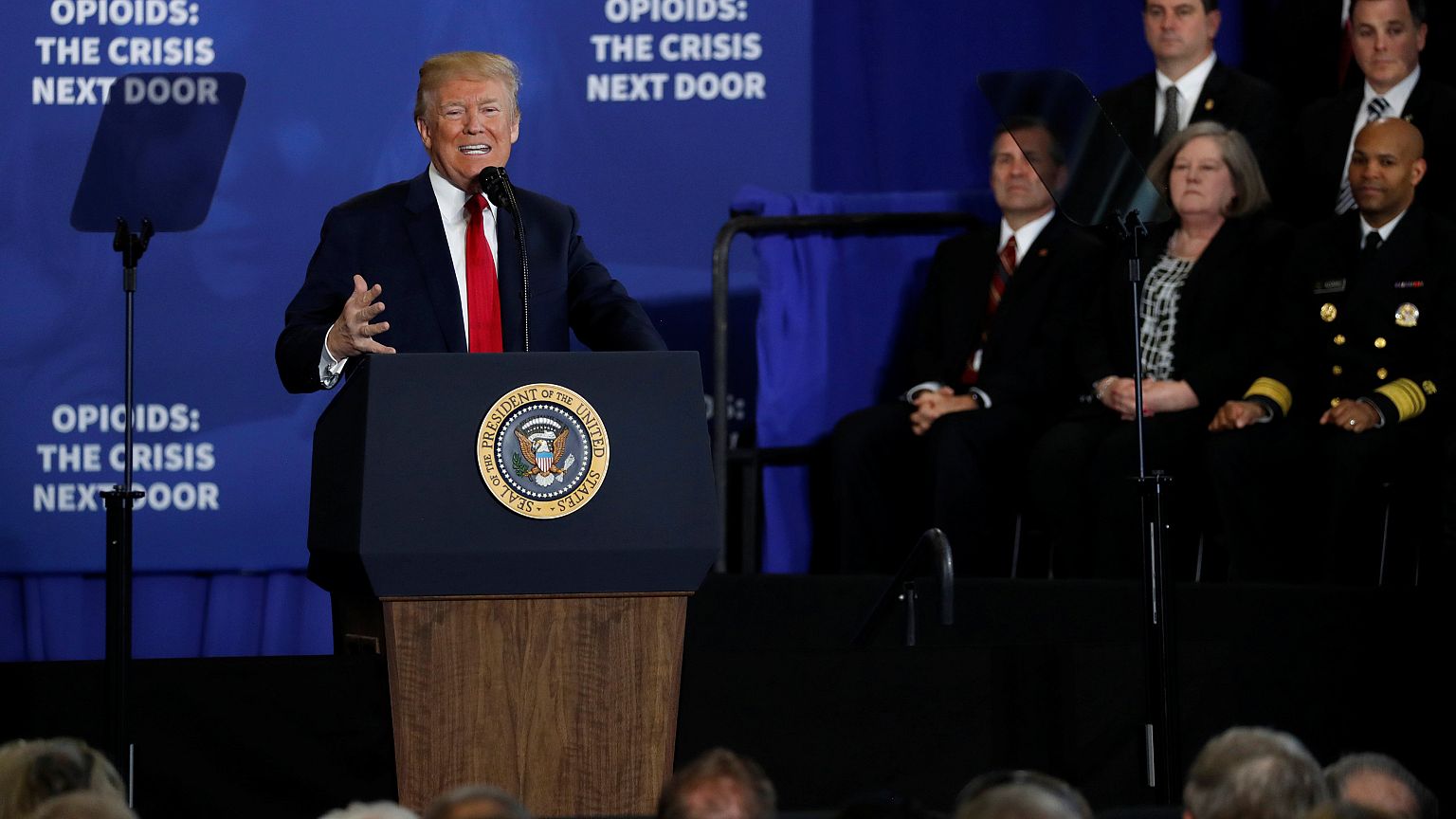 Trump uyuşturucu tacirleri için idam cezası istedi