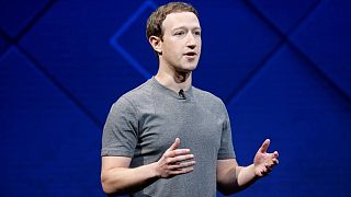Βουτιά στις μετοχές του Facebook μετά τη διαρροή προσωπικών δεδομένων