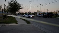Explosão de um pacote com pregos e outros fragmentos numa instalação da FedEx no Texas