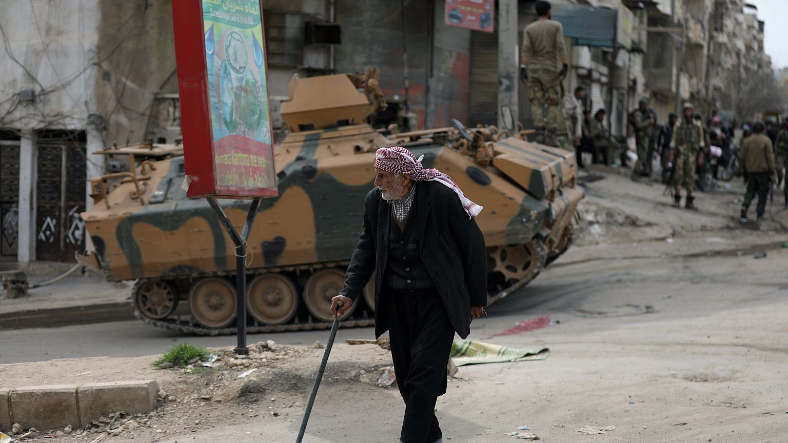 Afrin, la Turchia contro gli Usa: "riprendete le armi date ai curdi"