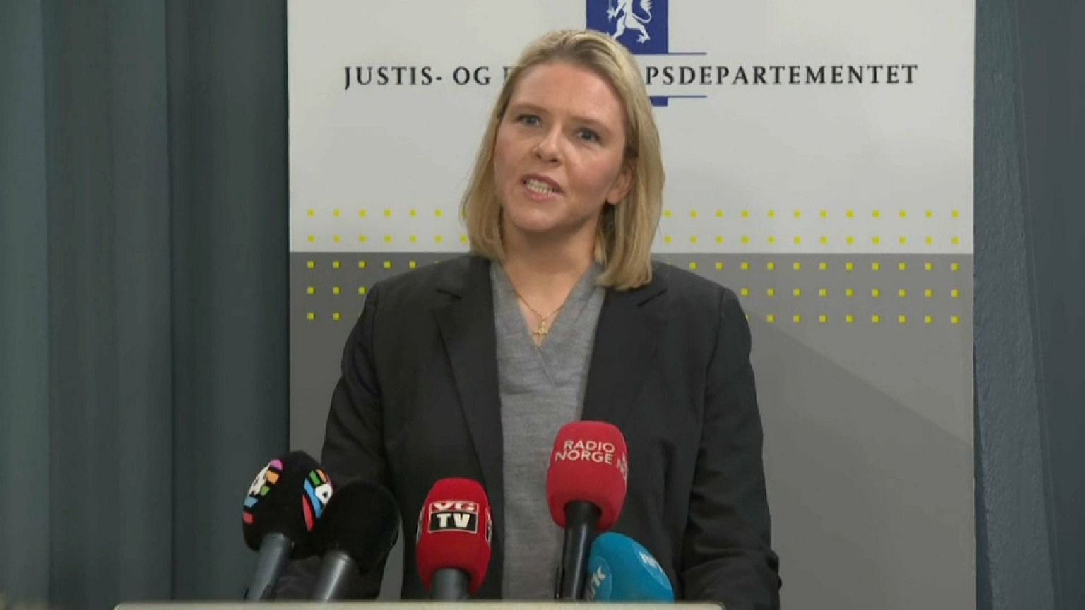 Noruega: Ministra da Justiça apresenta a demissão