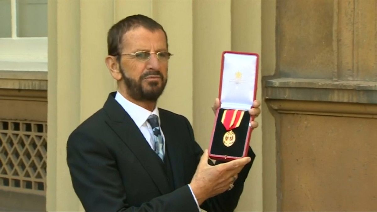 Ringo Starr feito cavaleiro britânico