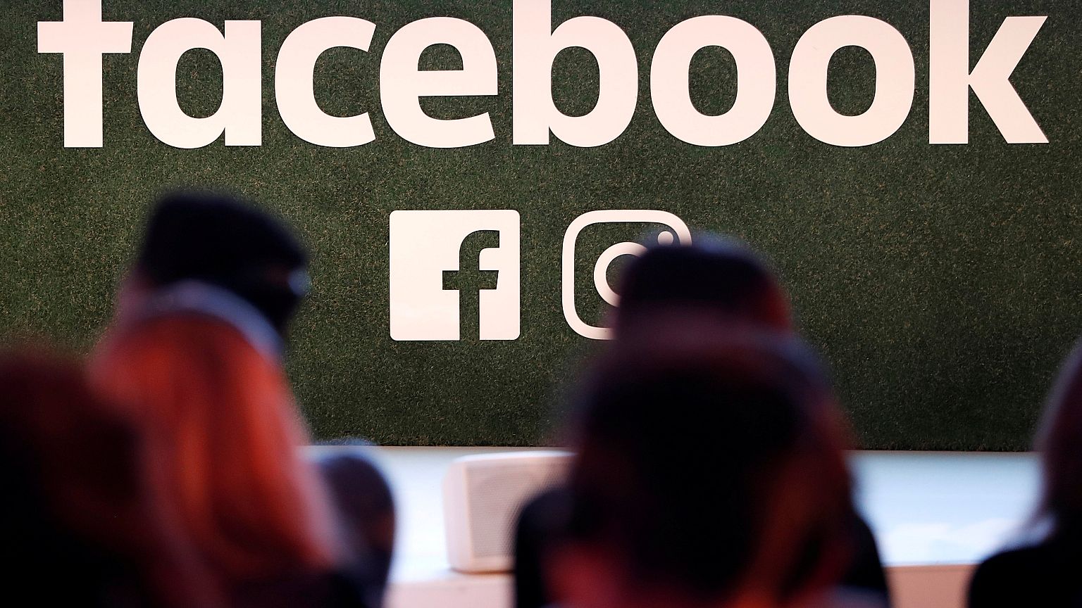 AB'den Facebook verilerinin kullanılması iddialarına sert yanıt