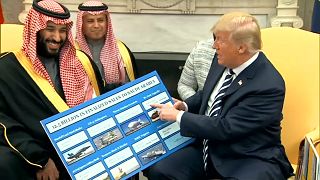 ترامب يستعرض أسعار الأسلحة التي تستوردها السعودية من الولايات المتحدة