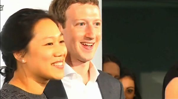 Facebook'un patronu Zuckerberg İngiltere Meclisi'nde ifade verecek Facebook'un patronu Zuckerberg İngiltere Meclisi'nde ifade verecek