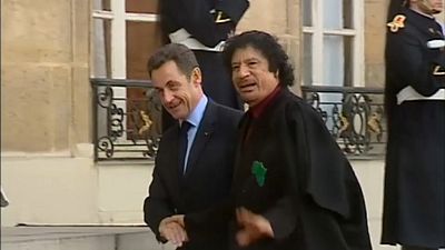 Sarkozy: Was lief da mit Gaddafi?