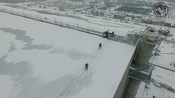 Daring rescue in Dead Zone Daring rescue in Dead Zone