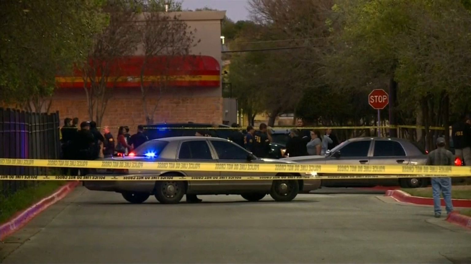 Texas bombings suspect blows himself up near police