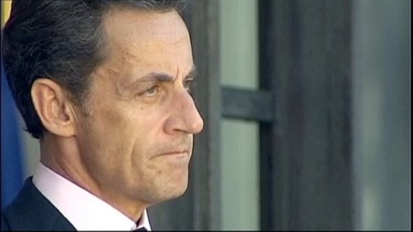 Kihallgatás után elengedték Sarkozyt Kihallgatás után elengedték Sarkozyt