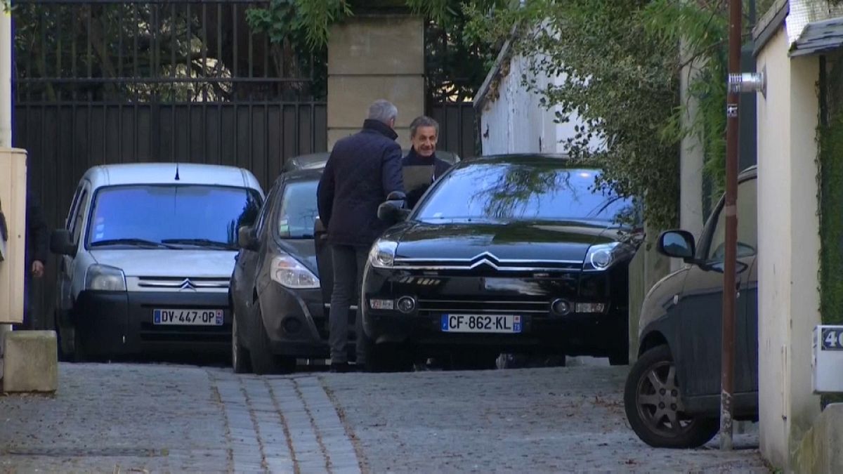 Sarkozy declara de nuevo bajo arresto