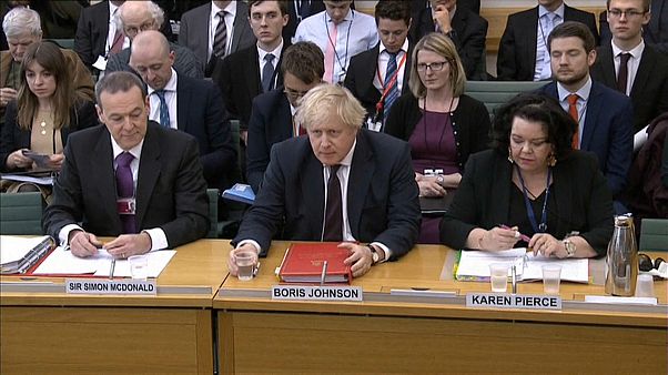 Глава МИД Великобритании сравнил Путина с Гитлером Глава МИД Великобритании сравнил Путина с Гитлером