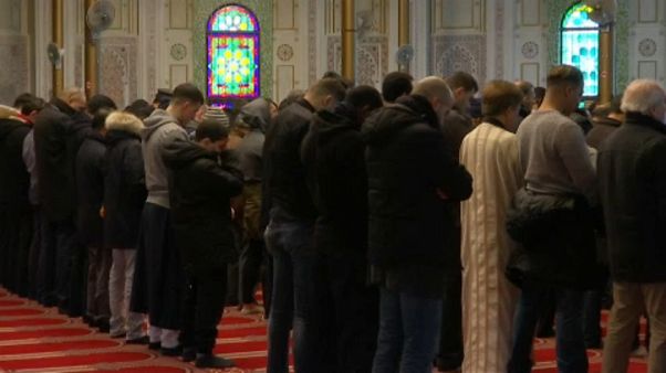 «Δεν είναι όλοι επιρρεπείς στον φανατισμό» «Δεν είναι όλοι επιρρεπείς στον φανατισμό»