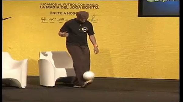 Ronaldinho a brazil parlamentbe vágyik Ronaldinho a brazil parlamentbe vágyik