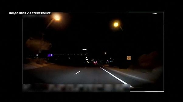 Видео инцидента автомобиля-беспилотника UBER Видео инцидента автомобиля-беспилотника UBER