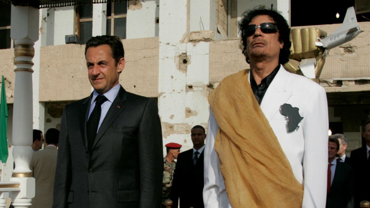 دیدار نیکولا سارکوزی و معمر قذافی در طرابلس، پایتخت لیبی؛ ۲۵ ژوئیه ۲۰۰۷