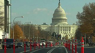 Congresso dos EUA tenta evitar mais um shutdown