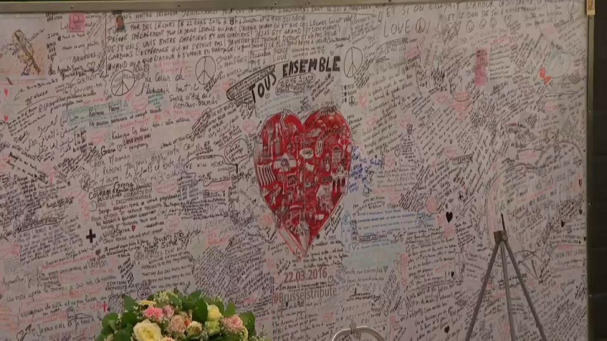 Вторая годовщина терактов: Бельгия оплакивает погибших