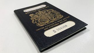 جواز السفر البريطاني "الأزرق" الأصلي في لندن يوم الخميس 22/03/2018
