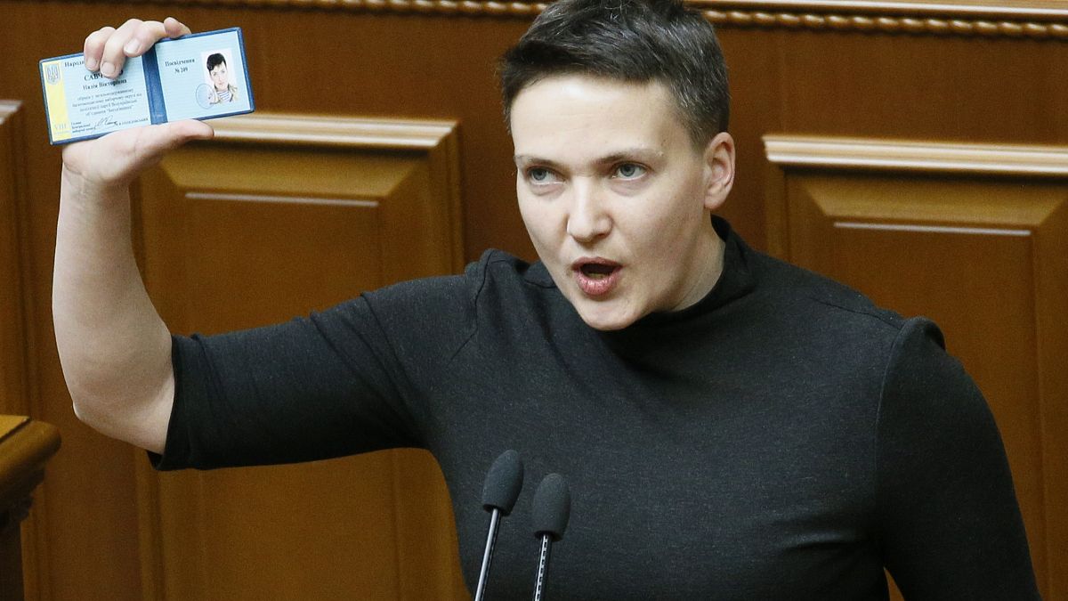 Deputada e heroína detida no parlamento por conspiração terrorista