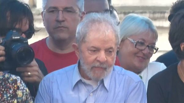Former Brazilian President Lula to stay out of jail for now Former Brazilian President Lula to stay out of jail for now