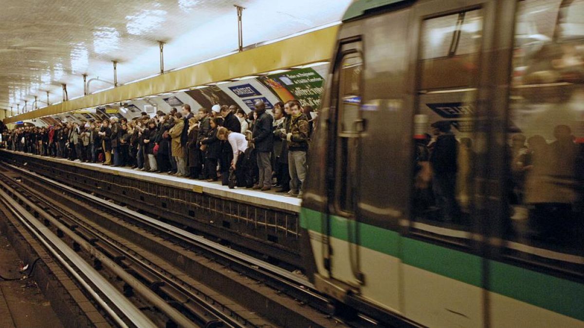 Ingyenes lesz a tömegközlekedés Párizsban? 