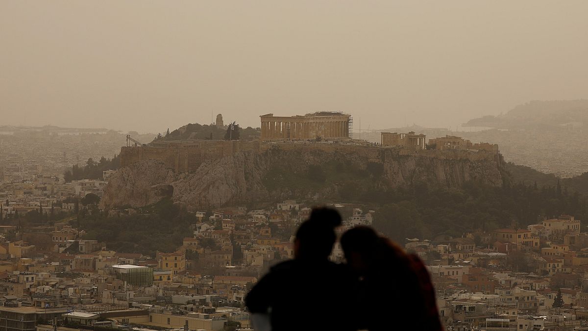 La Grecia "invasa" da una tempesta di sabbia sahariana